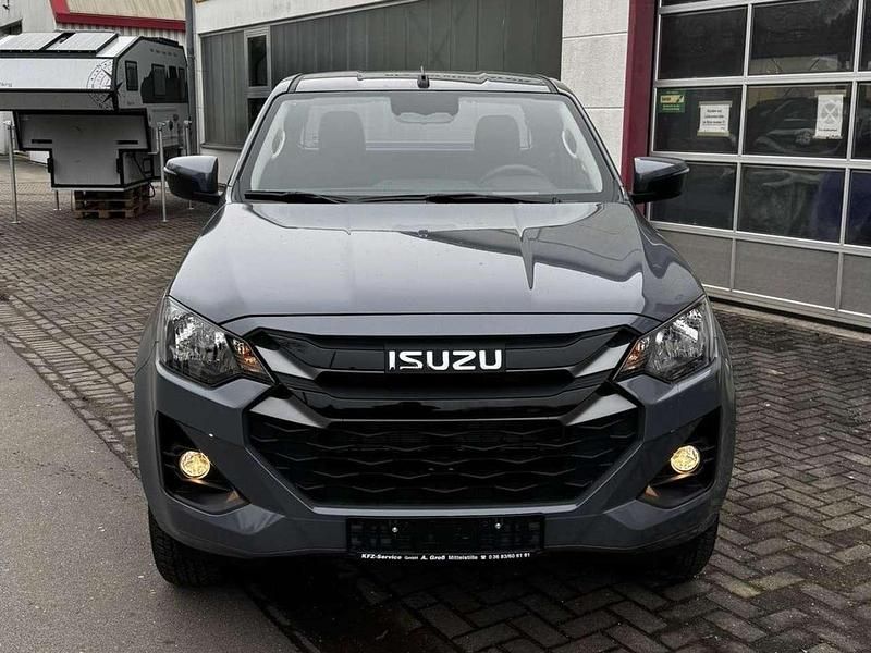 Neu Isuzu D-Max 163 PS (119 kW) 2026 Islay grey metallic Abholung