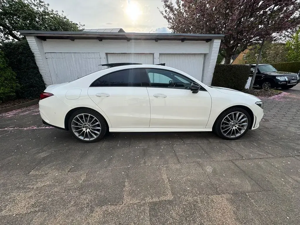 Gebraucht Mercedes CLA250e 231 PS (169 kW) 2023 Weiß Coupé