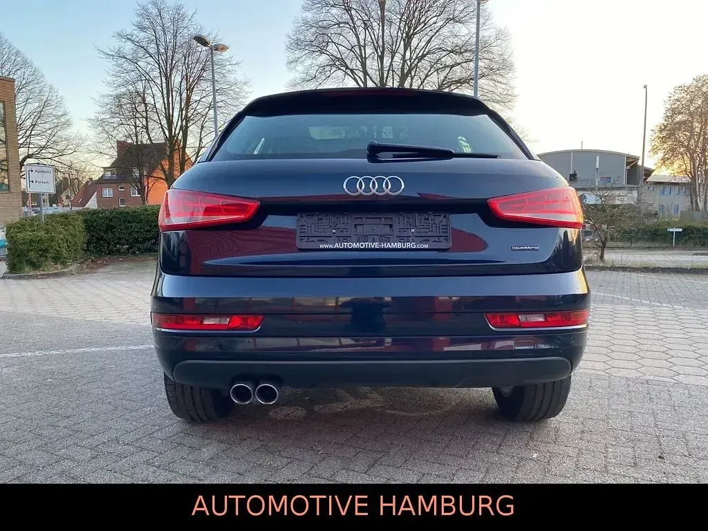 Gebraucht Audi Q3 Sport 150 PS (110 kW) 2016 Dunkel blau SUV