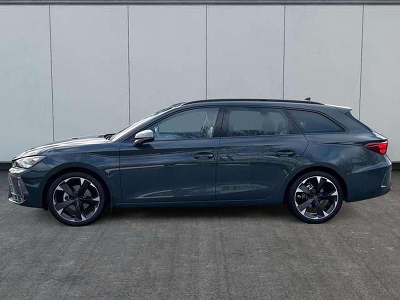 Neu Cupra Leon 150 PS (110 kW) 2025 Fiord blue/blau Kombi