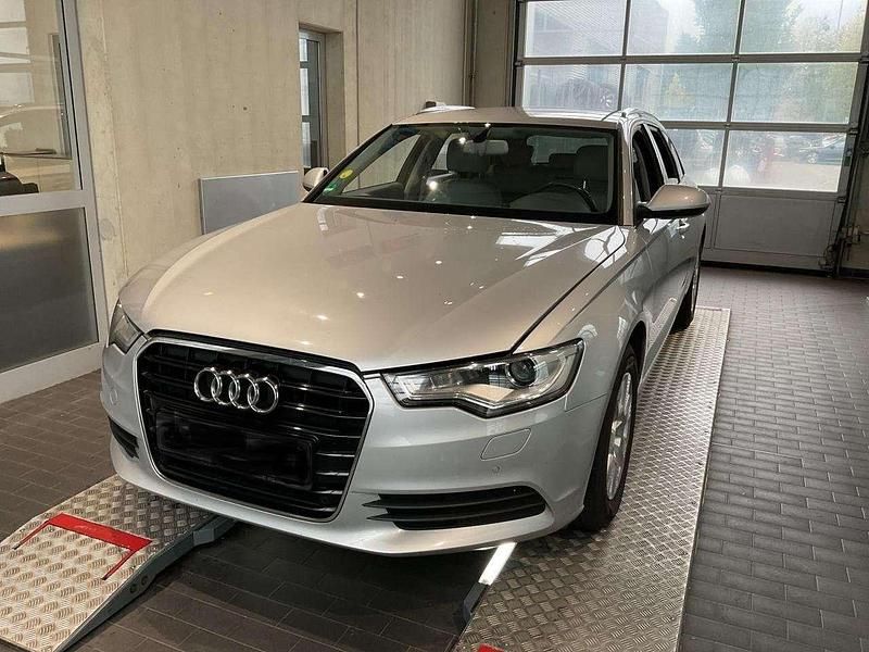 Gebraucht Audi A6 204 PS (150 kW) 2011 Eissilber metallic Kombi