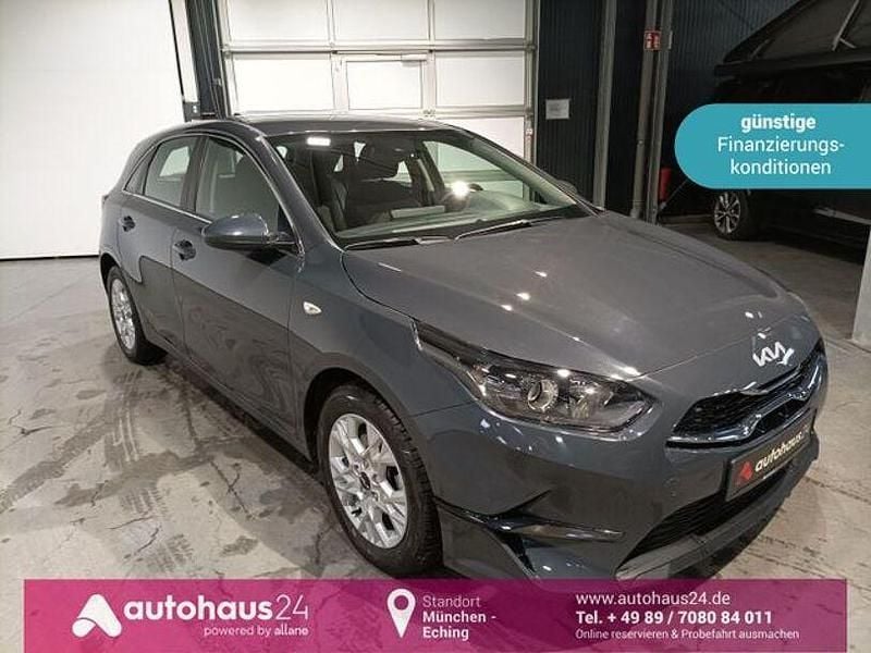 Gebraucht Kia Ceed Vision 160 PS (117 kW) 2022 Grau Kleinwagen