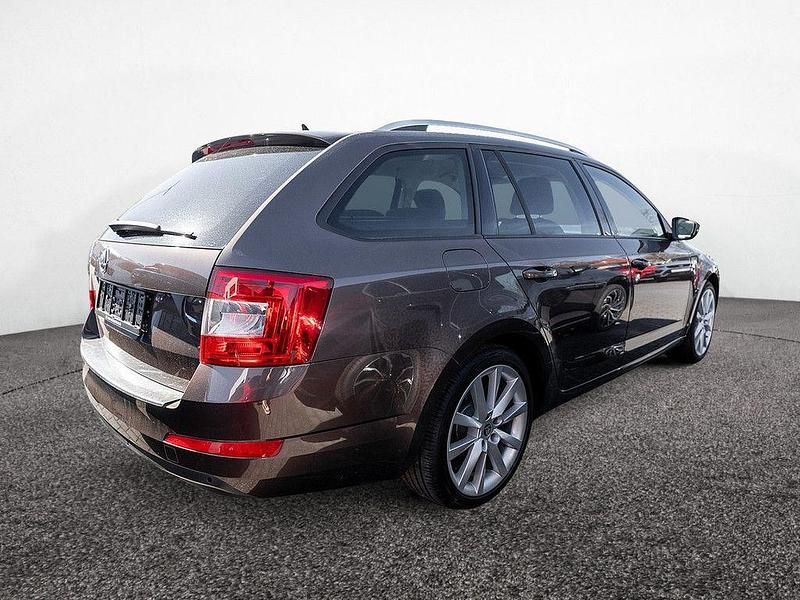 Gebraucht Skoda Octavia Joy 150 PS (110 kW) 2016 Topazbraun Kleinwagen