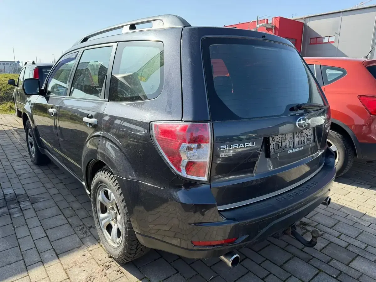 Gebraucht Subaru Forester 145 PS (106 kW) 2010 Schwarz SUV