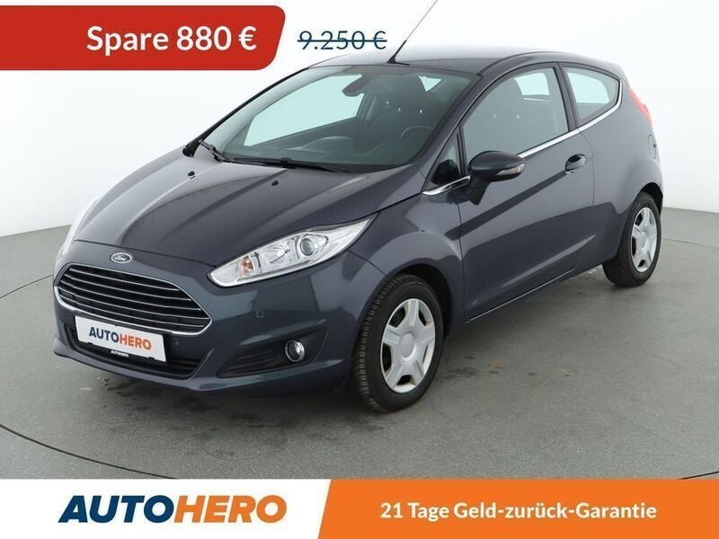 Grau Gebraucht 2015 Ford Fiesta Titanium Kleinwagen | 8.370 € (Fairer Preis) - Bild 1/3