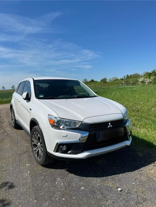 Weiß Gebraucht 2017 Mitsubishi ASX SUV | 12.600 € (Fairer Preis) - Bild 1/4