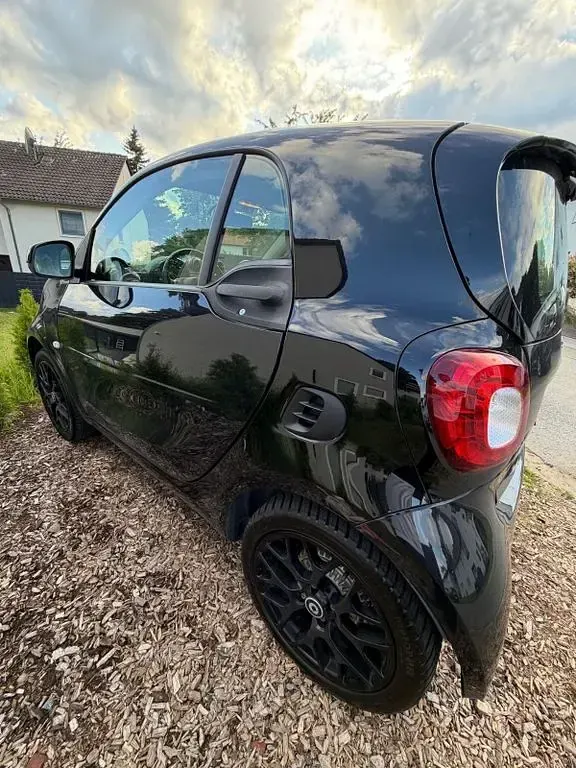 Gebraucht Smart ForTwo Electric Drive Prime 60 kW (82 PS) 2018 Schwarz