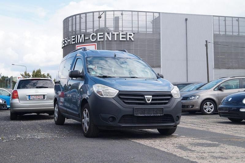 Grau Gebraucht 2013 Dacia Dokker Ambiance Van | 3.799 € (Superpreis) - Bild 1/4