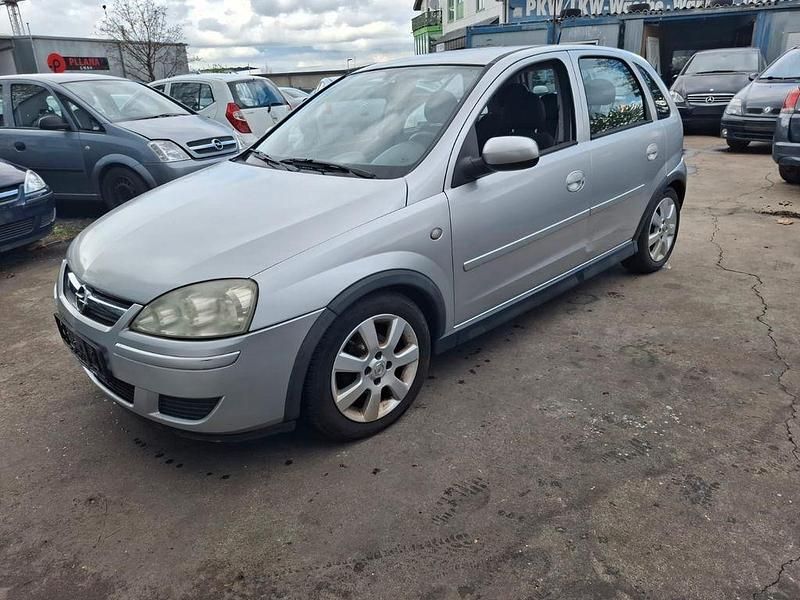 Silber Gebraucht 2005 Opel Corsa Sport Limousine | 1.299 € (Guter Preis) - Bild 1/4