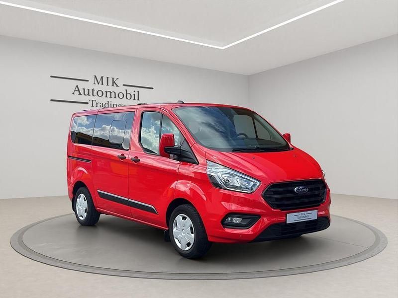 Gebraucht Ford Transit Custom 131 PS (96 kW) 2019 Rot Van / Kleinbus