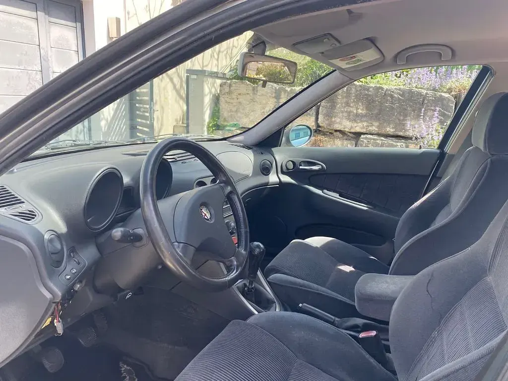 Gebraucht Alfa Romeo 156 150 PS (110 kW) 2000 Silber Limousine