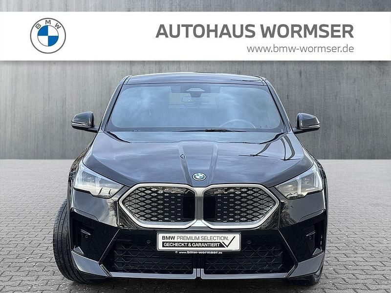 Gebraucht BMW iX2 M Sport 150 kW (204 PS) 2024 Schwarz SUV