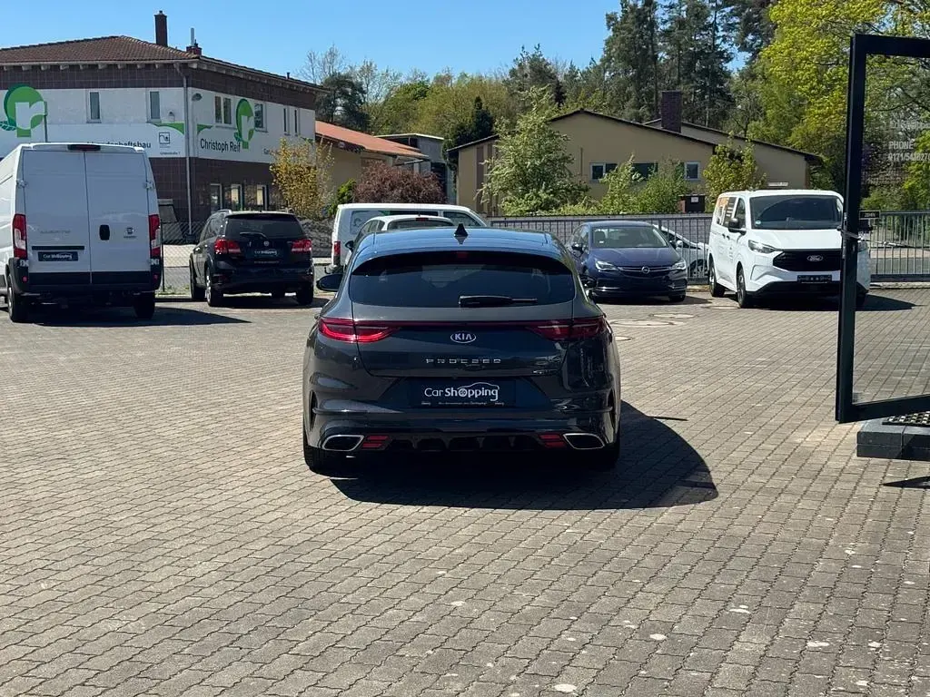 Gebraucht Kia ProCeed GT Sport 204 PS (150 kW) 2019 Grau Kleinwagen