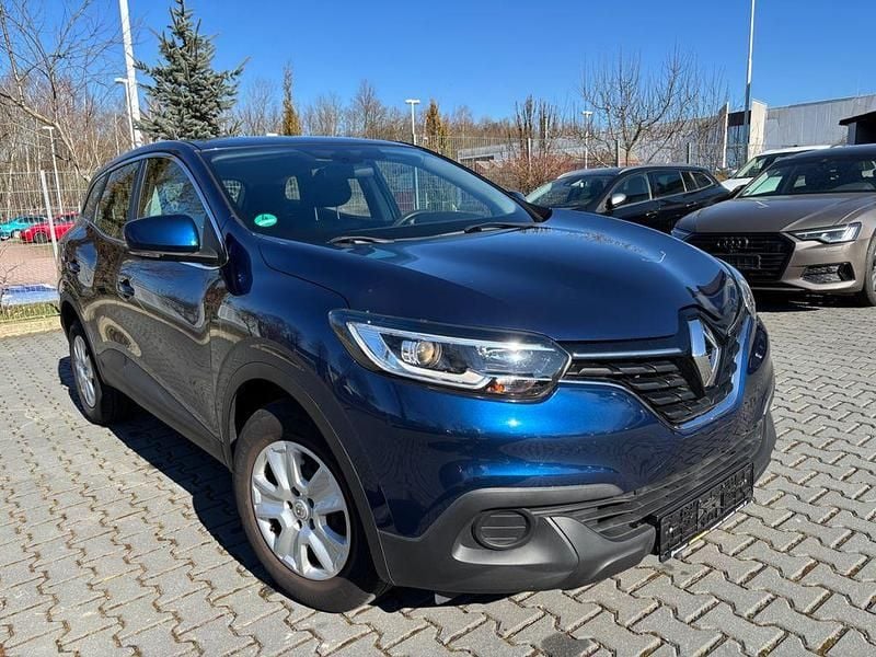 Gebraucht Renault Kadjar Life 131 PS (96 kW) 2016 Blau SUV