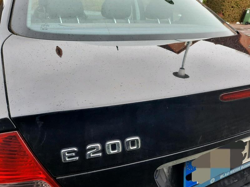 Gebraucht Mercedes E200 122 PS (89 kW) 2005 Schwarz Limousine
