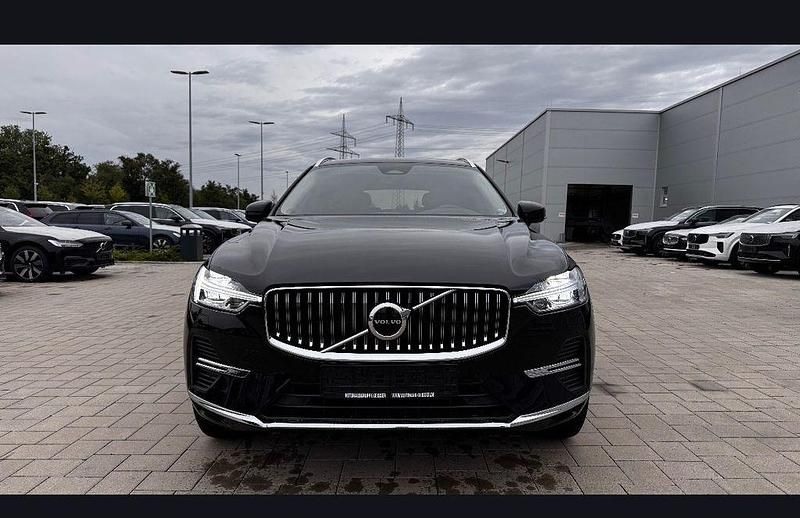 Gebraucht Volvo XC60 Core 349 PS (256 kW) 2024 Schwarz SUV