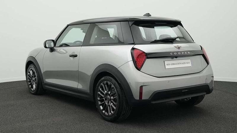 Gebraucht Mini Cooper Classic 156 PS (114 kW) 2024 Grau Kleinwagen