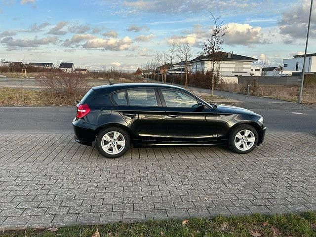 Gebraucht BMW 118 143 PS (105 kW) 2007 Schwarz Kleinwagen