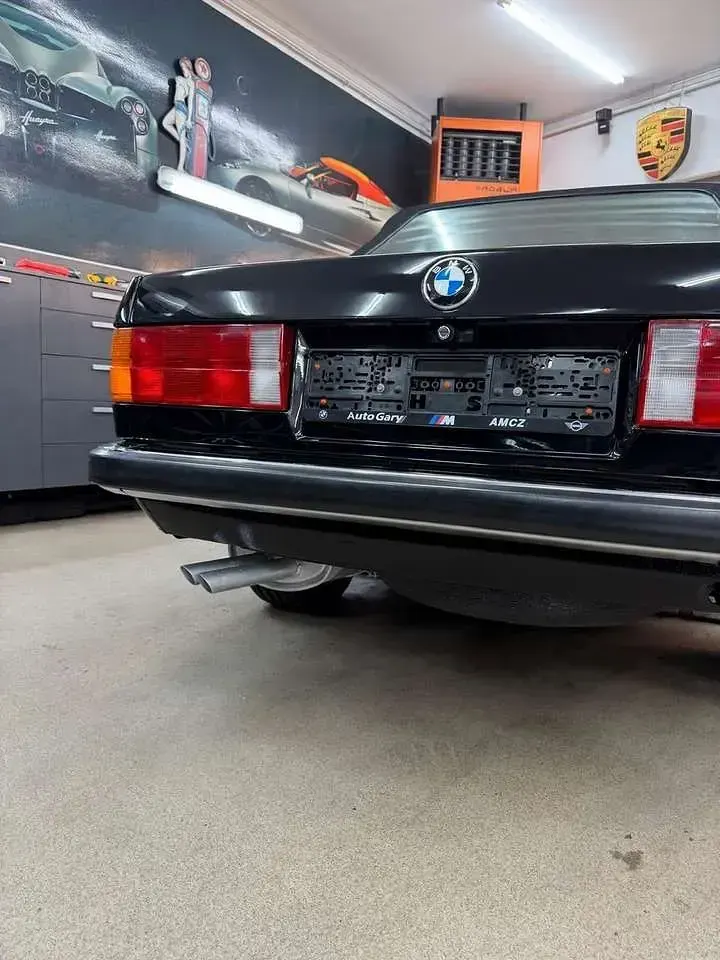 Gebraucht BMW 320 Sport Line 150 PS (110 kW) 1991 Schwarz Cabrio