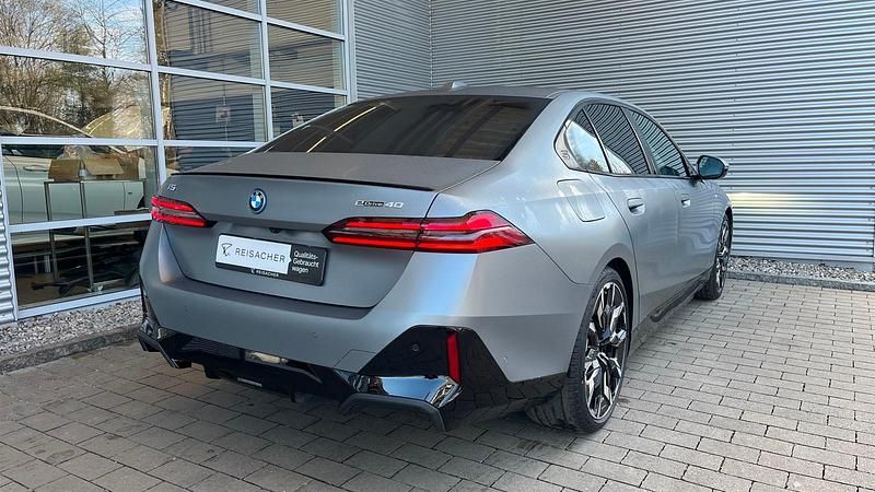 Second-hand BMW i5 Comfort Edition 250 kW (340 CP) 2025 Gri