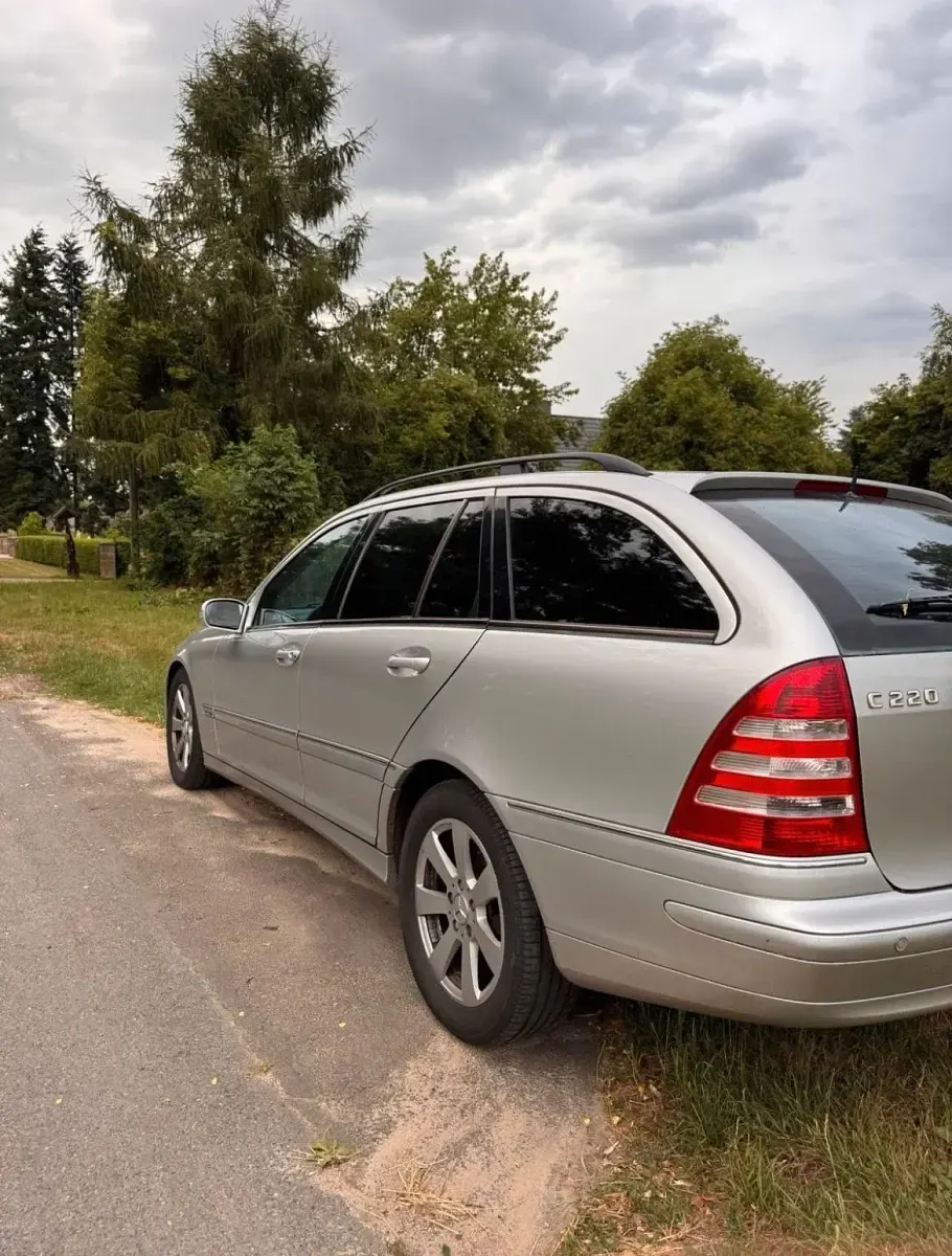 Gebraucht Mercedes C220 Avantgarde 150 PS (110 kW) 2004 Silber Kombi