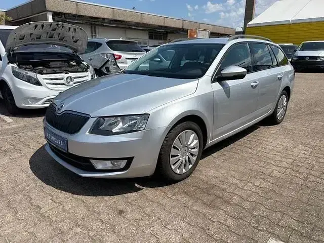 Gebraucht Skoda Octavia Ambition 105 PS (77 kW) 2014 Silber Kombi