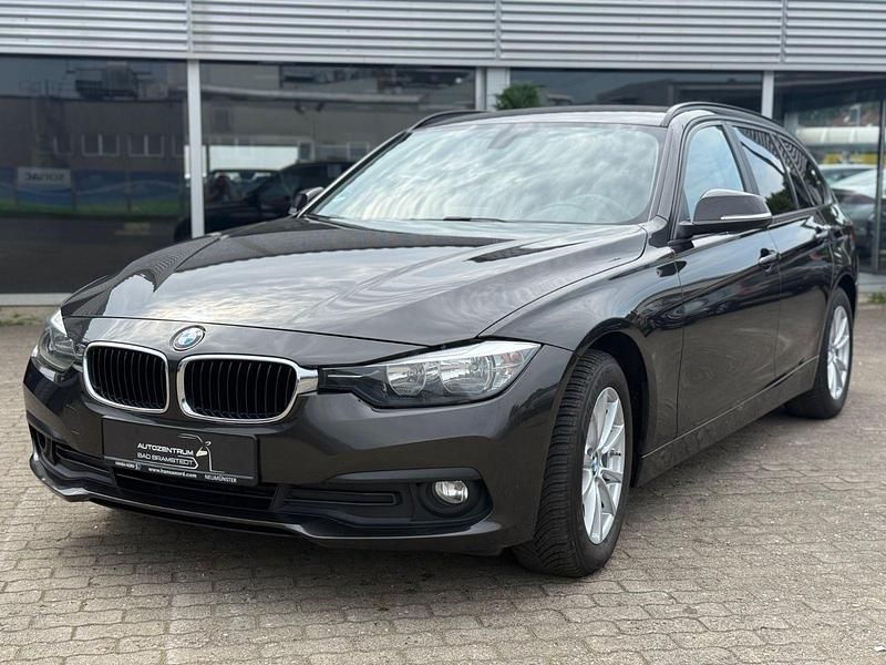 Schwarz Gebraucht 2016 BMW 318 Advantage Kombi | 9.990 € (Fairer Preis) - Bild 1/4