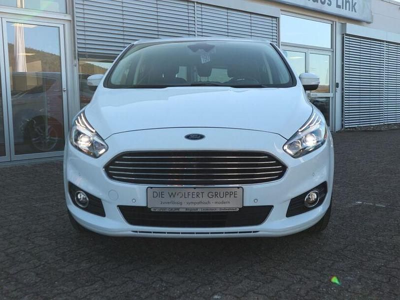 Second-hand Ford S-MAX Titanium 150 CP (110 kW) 2017 Alb Monovolum