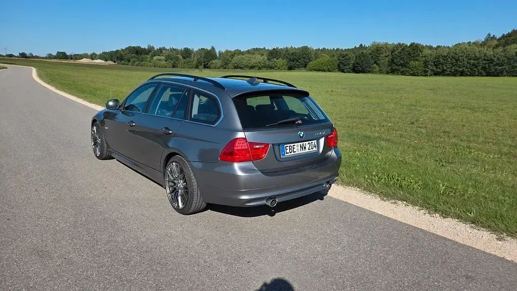 Gebraucht BMW 335 286 PS (210 kW) 2009 Grau Limousine