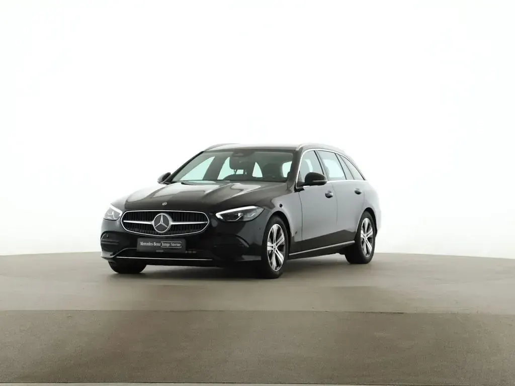 Gebraucht Mercedes C200 Avantgarde 204 PS (150 kW) 2023 Schwarz Limousine