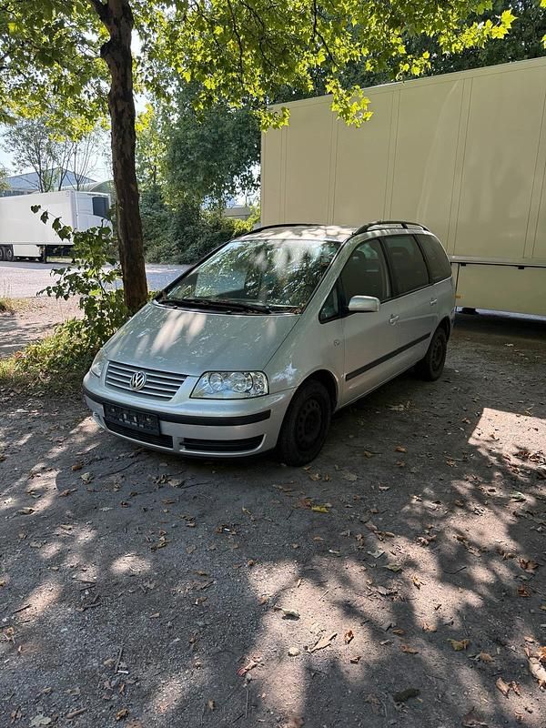 Silber Gebraucht 2002 VW Sharan Comfortline Van / Kleinbus | 1.300 € (Guter Preis) - Bild 1/4