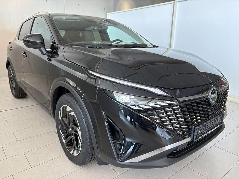 Neu Nissan Qashqai N-Connecta 158 PS (116 kW) 2025 Schwarz SUV