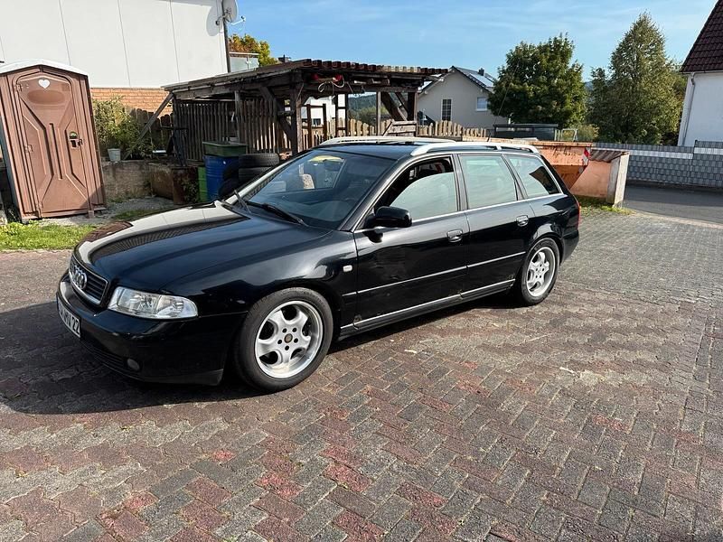 Schwarz Gebraucht 1999 Audi A4 S-Line Kombi | 1.500 € - Bild 1/4