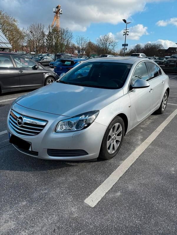 Gebraucht Opel Insignia 220 PS (161 kW) 2010 Silber Limousine