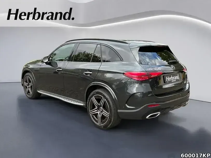 Gebraucht Mercedes GLC300 AMG 360 PS (264 kW) 2025 Graphitgrau metallic SUV