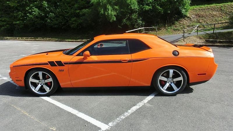 Second-hand Dodge Challenger 477 CP (350 kW) 2014 Portocaliu Coupe