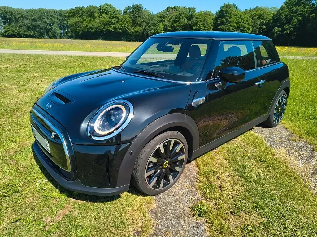 Usata Mini Cooper SE 135 kW (184 CV) 2023 Nero Utilitaria