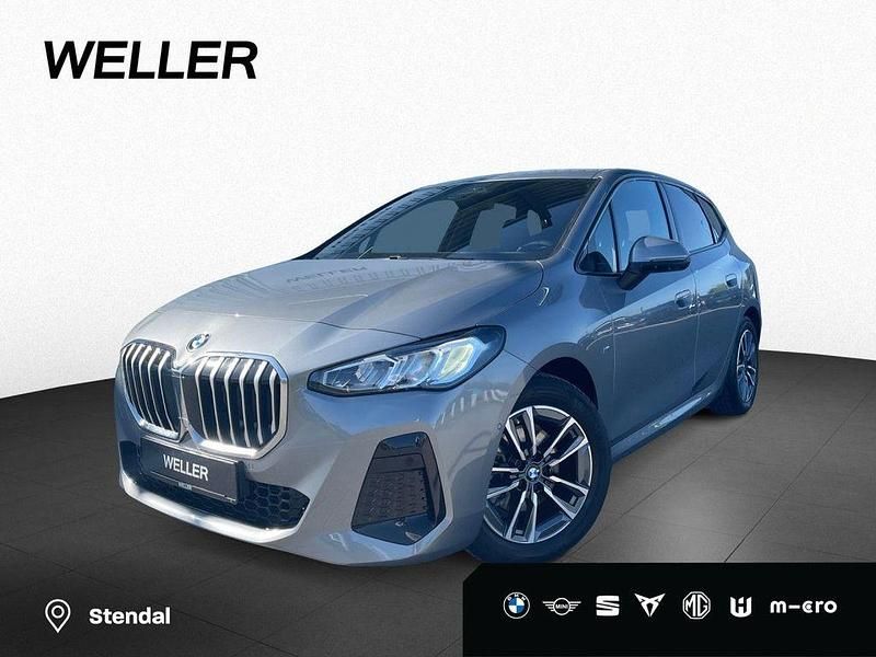 Grau Gebraucht 2022 BMW 218 Active Tourer Comfort Edition Van / Kleinbus | 23.490 € (Fairer Preis) - Bild 1/4