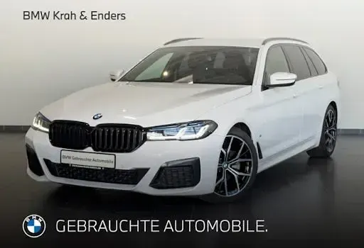 Gebraucht BMW 520 M Sport 197 PS (144 kW) 2023 Weiss Kombi
