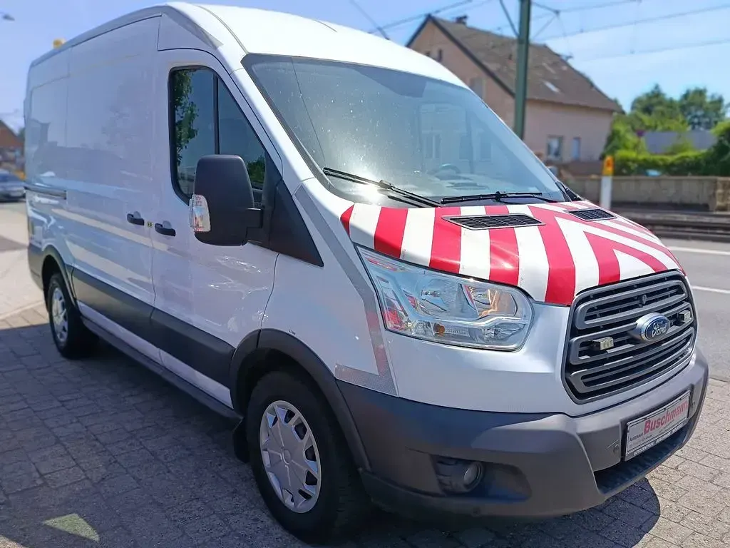 Gebraucht Ford Transit 131 PS (96 kW) 2019 Weiß Van / Kleinbus