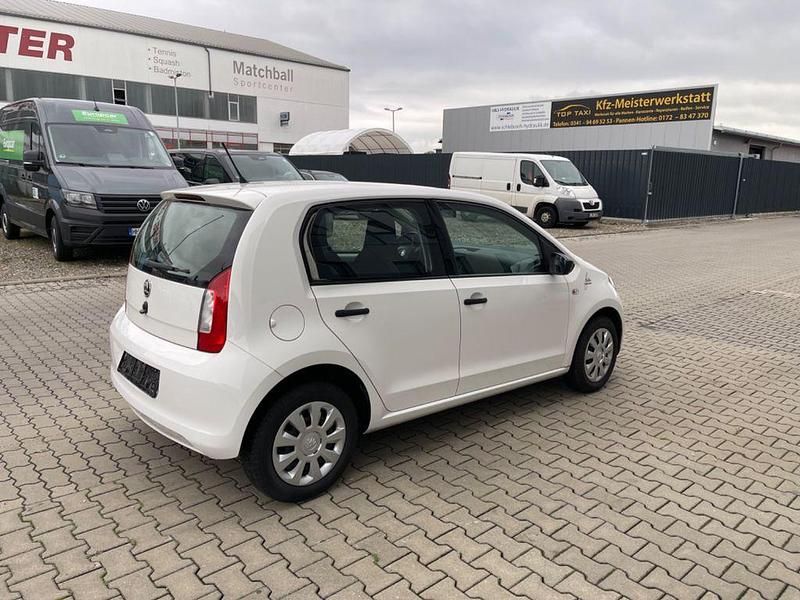 Gebraucht Skoda Citigo Cool Edition 60 PS (44 kW) 2017 Weiß Kleinwagen