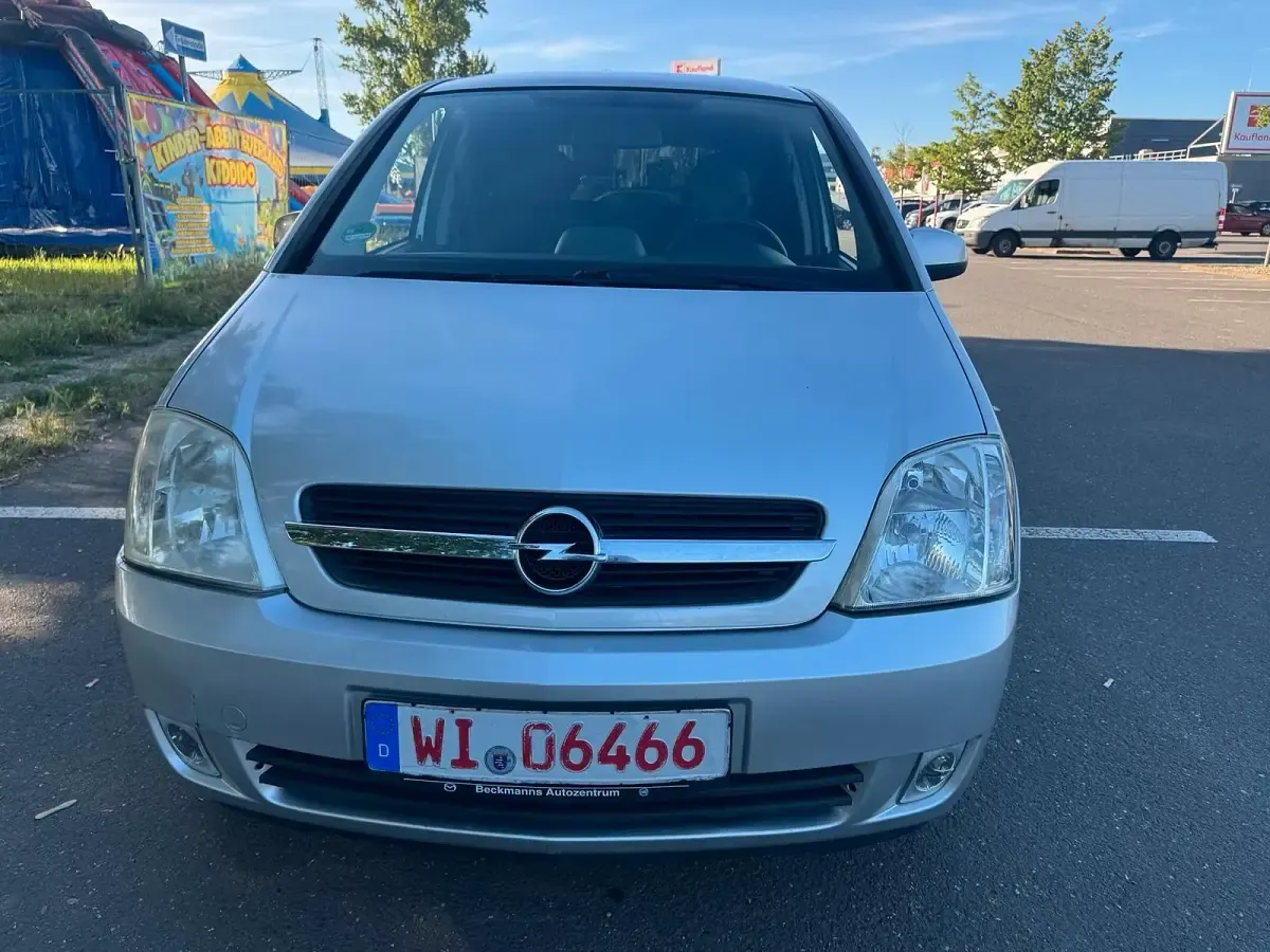 Gebraucht Opel Meriva 100 PS (73 kW) 2005 Silber Van / Kleinbus
