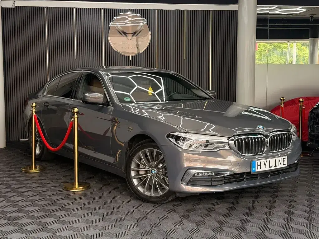 Gebraucht BMW 530e Luxury Line 252 PS (185 kW) 2019 Grau Limousine