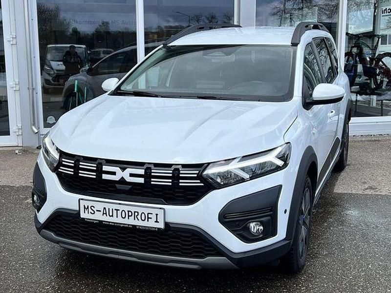 Gebraucht Dacia Jogger Expression 101 PS (74 kW) 2025 Weiß Van / Kleinbus