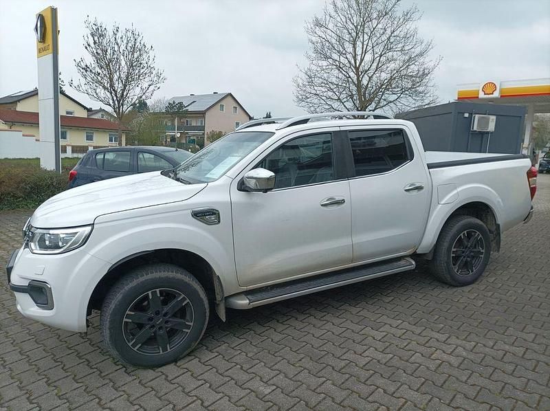 Gebraucht Renault Alaskan Intens 190 PS (139 kW) 2018 Weiß Pickup