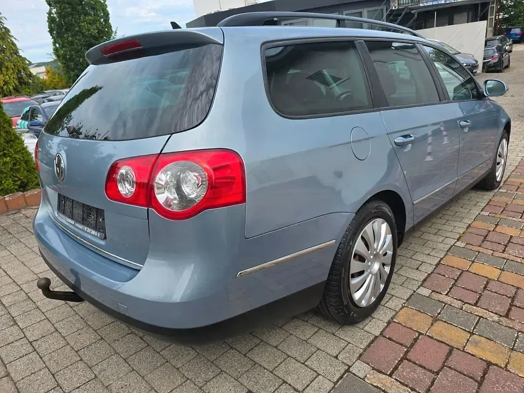 Gebraucht VW Passat Sportline 110 PS (80 kW) 2009 Grau Limousine