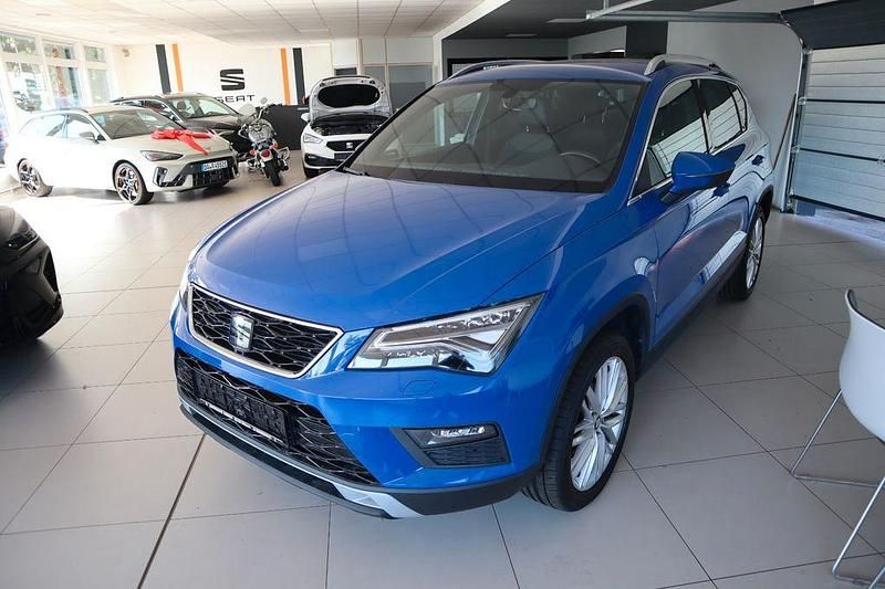 "energy" blau Gebraucht 2020 Seat Ateca XCELLENCE SUV | 17.890 € (Guter Preis) - Bild 1/4