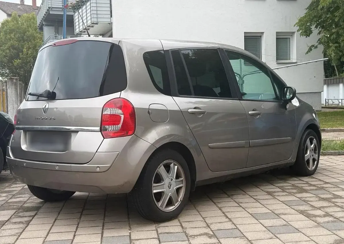 Gebraucht Renault Modus 103 PS (75 kW) 2008 Braun Van / Kleinbus