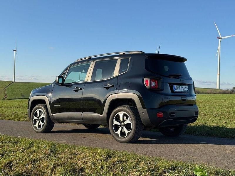 Gebraucht Jeep Renegade Trailhawk 241 PS (177 kW) 2022 Schwarz SUV