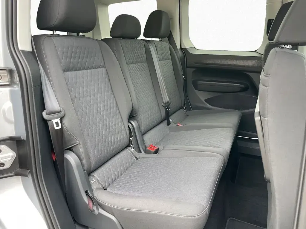 Gebraucht VW Caddy Life 102 PS (75 kW) 2025 Silber Van / Kleinbus